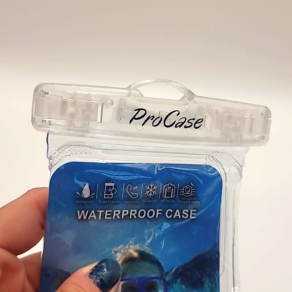 Waterproof Case - Picture 3 of 3